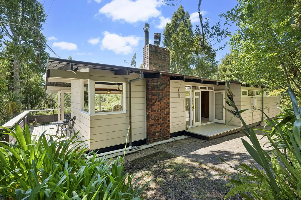 222 Atkinson Road, Titirangi, Waitakere City, Auckland