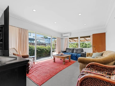 14 Borrowdace Avenue, Botany Downs, Manukau City, Auckland