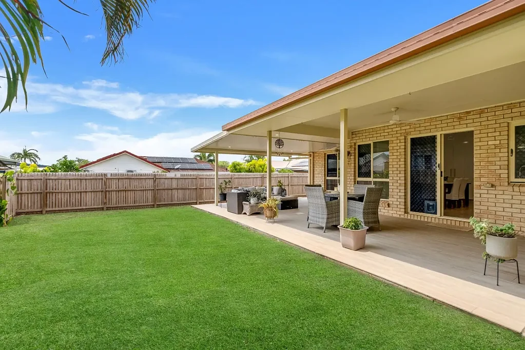 Mount Sheridan 4房  ENTERTAINERS DELIGHT - IMMACULATE FAMILY LIVING IN FOREST GARDENS