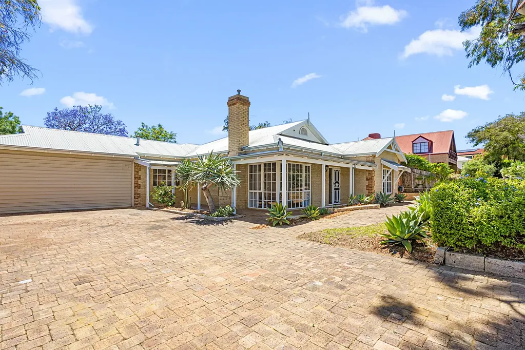7 Amity Boulevard, Coogee, WA 6166