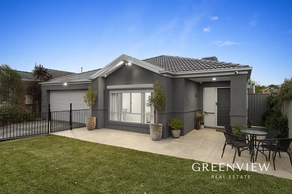 Cranbourne East 4ਬੈੱਡਰੂਮ Stylish Family Living with a Designer Touch