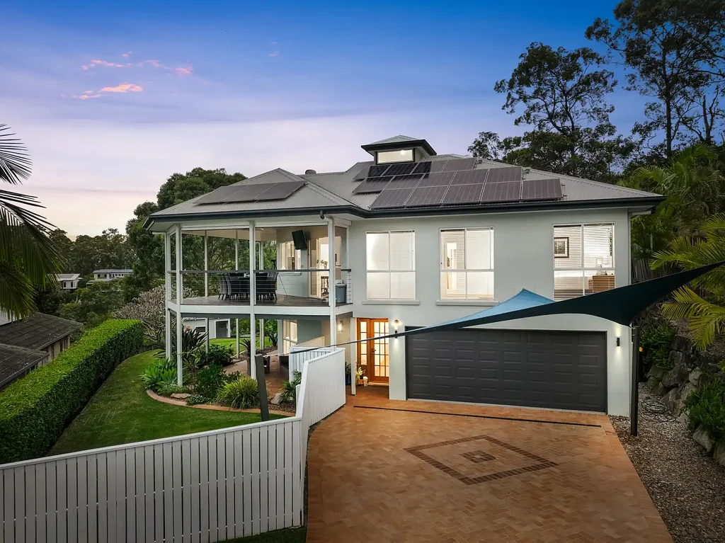 Upper Kedron 5ਬੈੱਡਰੂਮ Elevated Family Living with Breathtaking Eastern Views & Resort-Style Entertaining