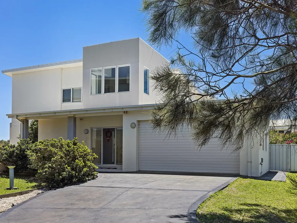 Anna Bay 4غرفة نوم Birubi Beach Waterfront – Beachfront, Blue-chip Investment