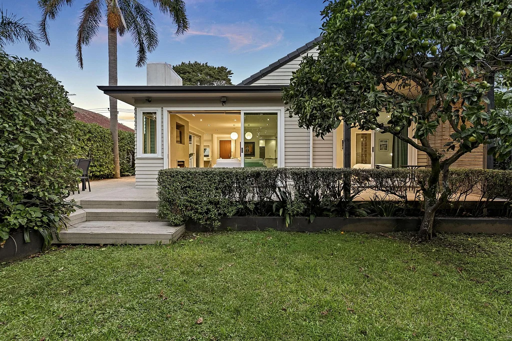 145 Shakespeare Road, Milford, North Shore City, Auckland