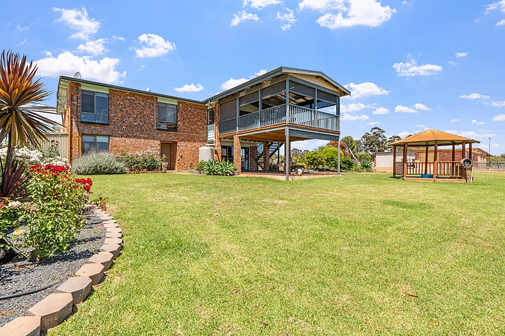 25 Burton Street, Manjimup, WA 6258