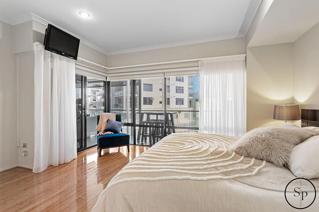 2/18 Cannaregio Square, Mandurah, WA 6210