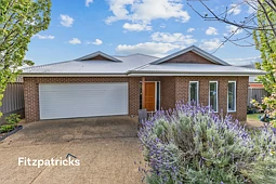 52 Kaloona Drive, Bourkelands