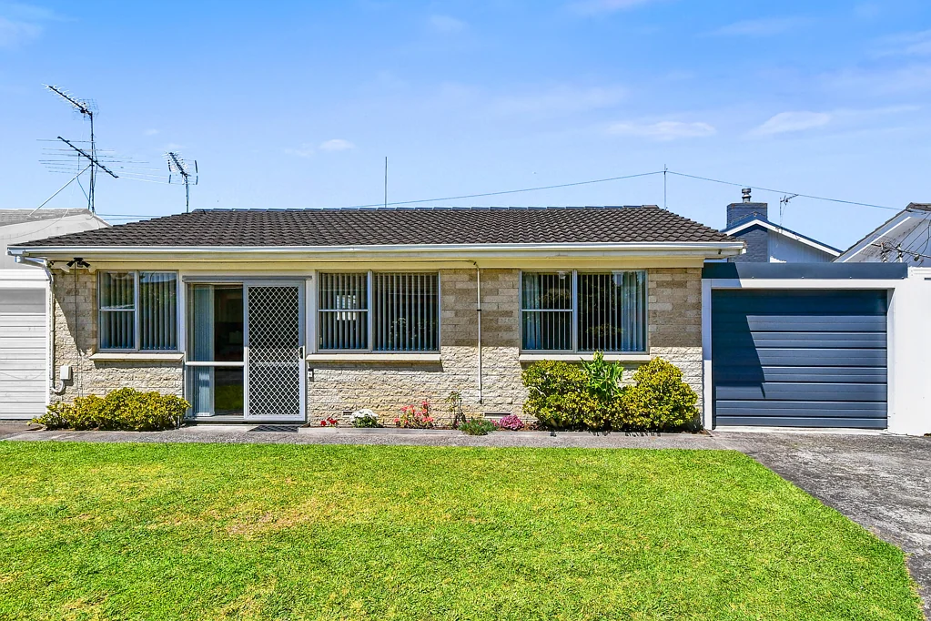 2/42 Halsey Road, Manurewa, Manukau City, Auckland
