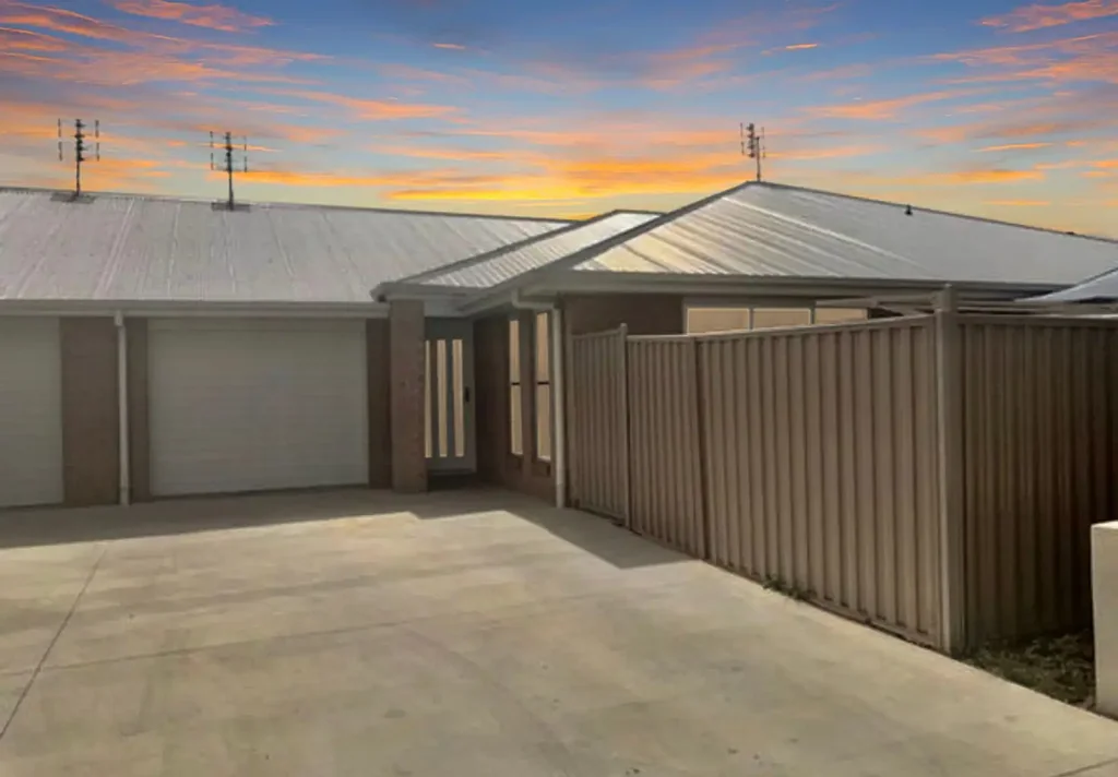2/2 Moore Court, Chinchilla, QLD 4413