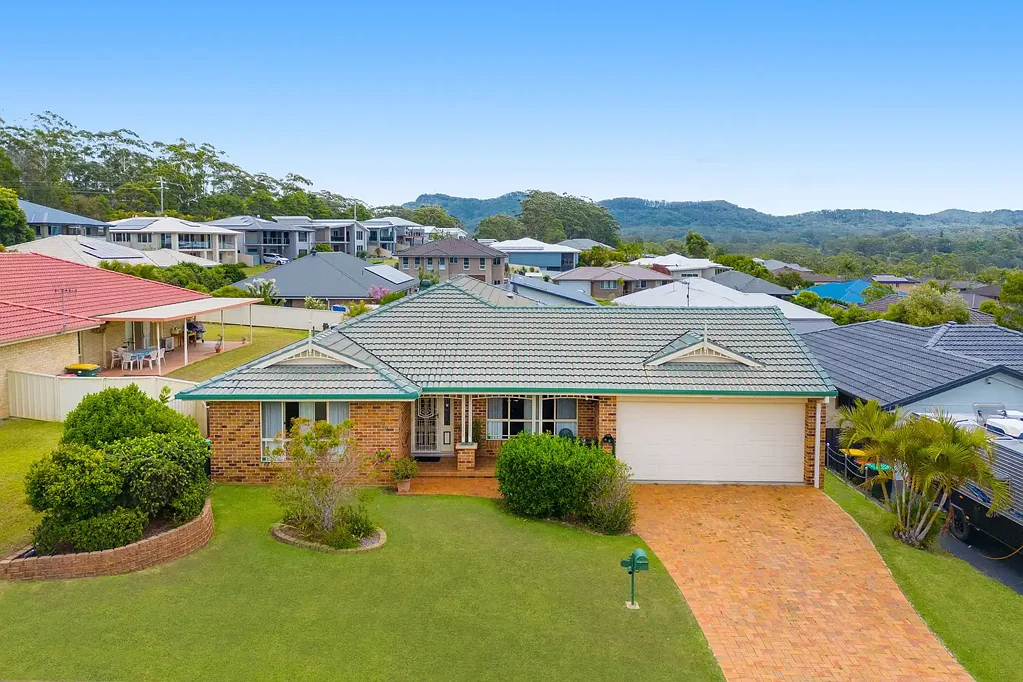 20 Kendall Crescent, Bonny Hills, NSW 2445