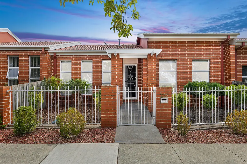 223 Anthony Rolfe Avenue, Gungahlin, ACT 2912