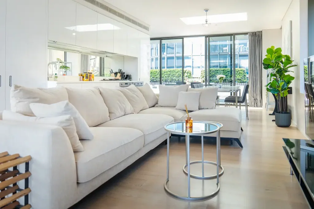 Chippendale 2 Bedroom Luxury Penthouse Living in the Heart of Central Park