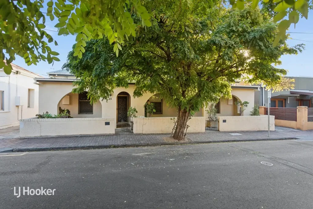 Norwood 4Kwarto Brilliant Opportunity to Secure This Norwood Gem in Utterly Desirable Location w