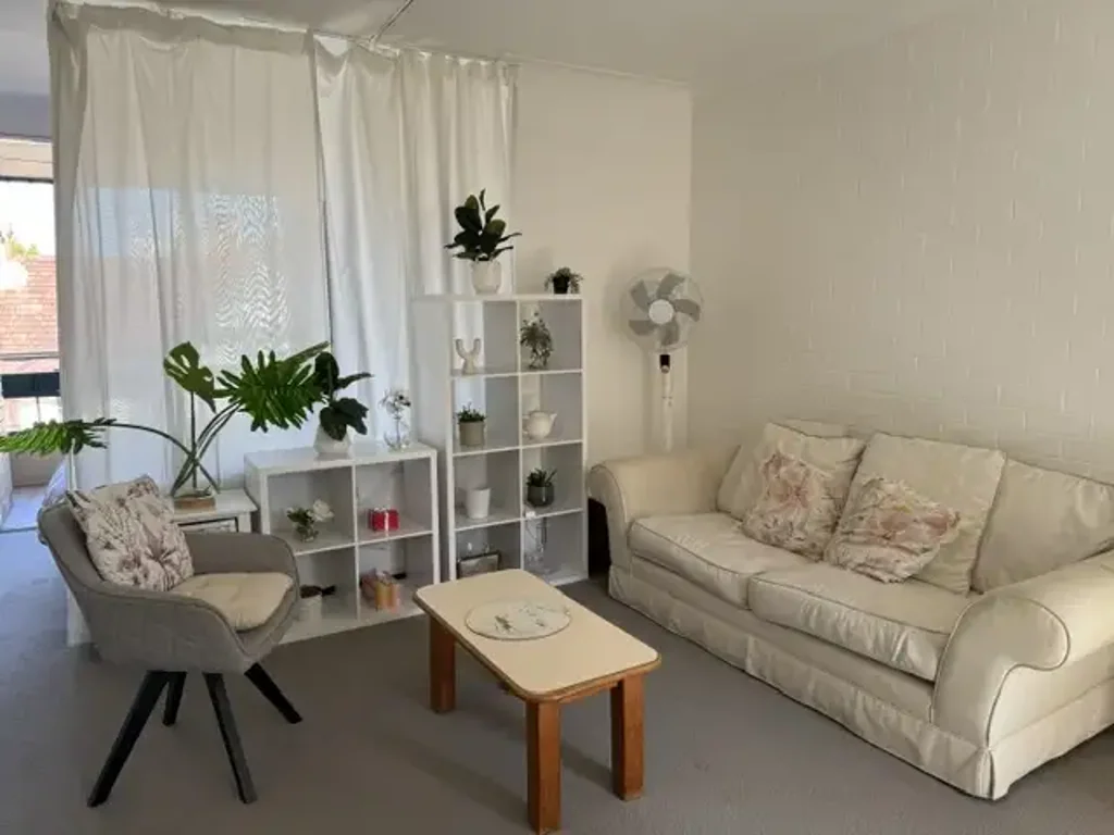 FURNISHED STUDIO APARTMENT
