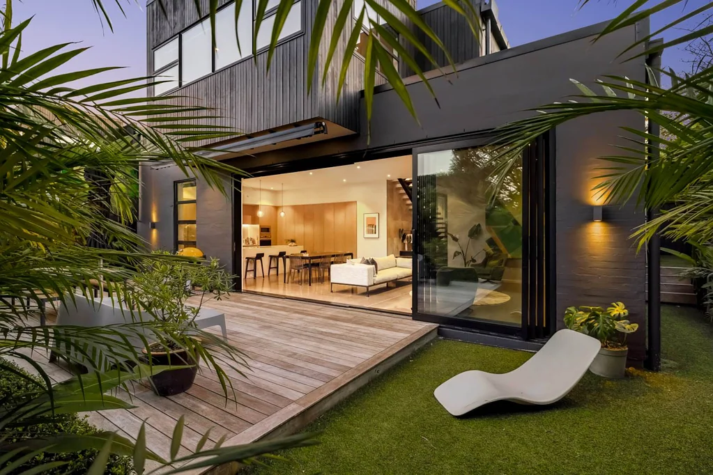 Morningside 4침실 Big, Bold and Beautifully Designed