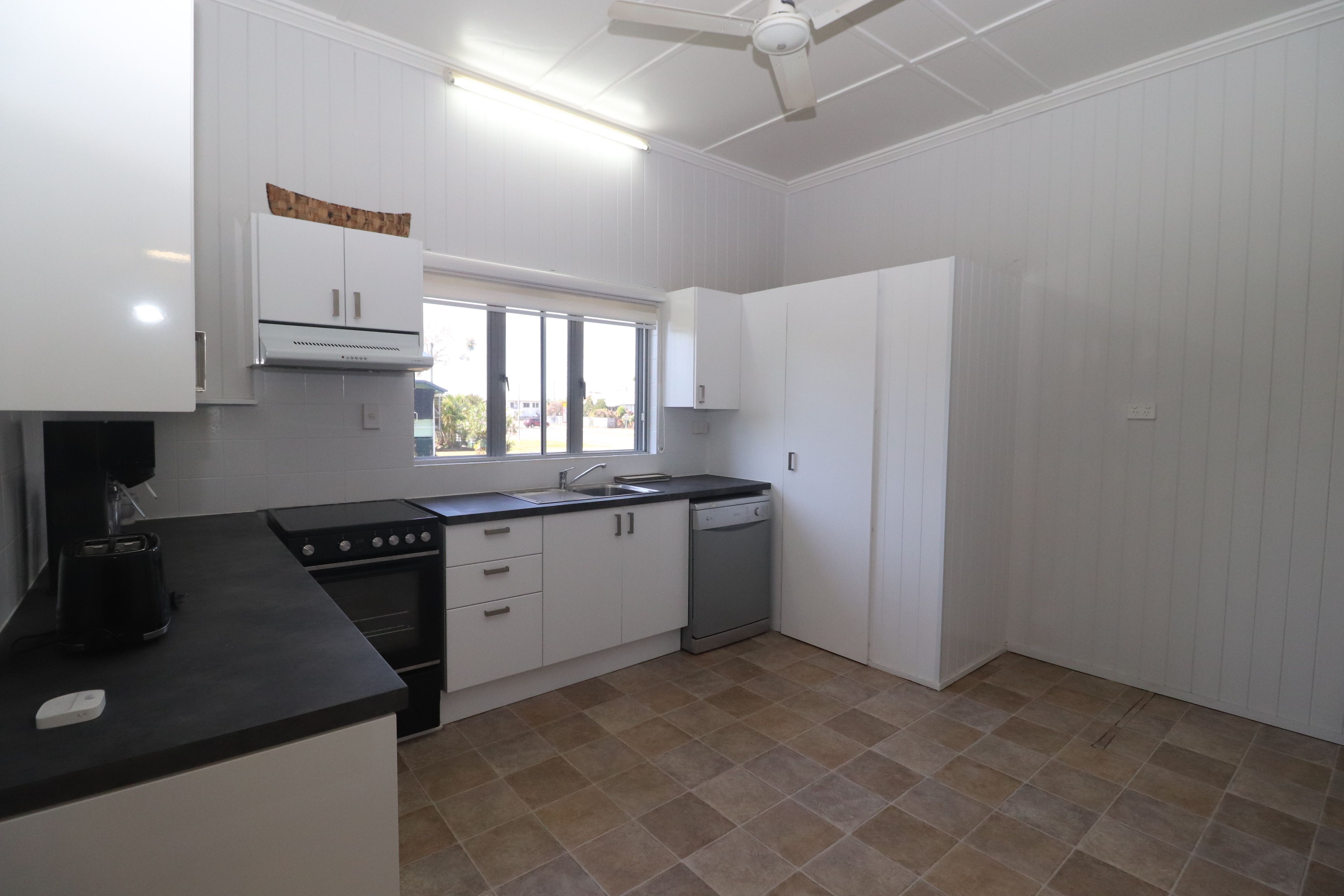 12 PALM AV, INGHAM QLD 4850, 0 ห้องนอน, 0 ห้องน้ำ, House