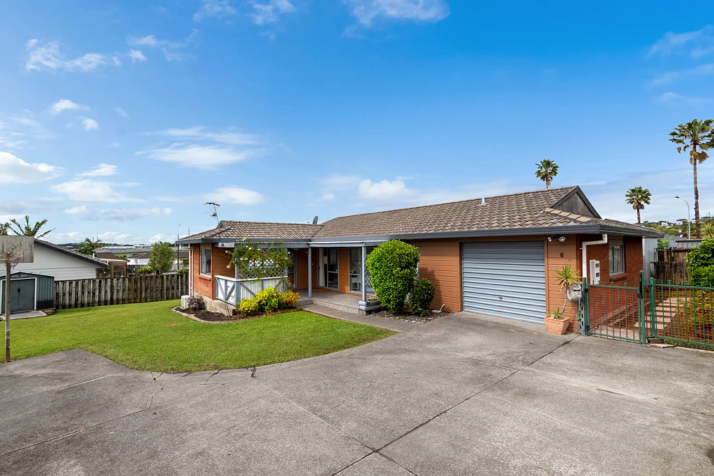 6 Jumento Place, Unsworth Heights, North Shore City, Auckland
