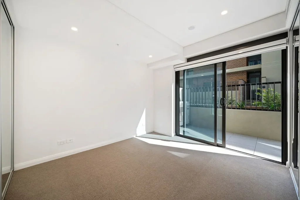 Almost brand new One Bedroom One Bathroom One Car Park with Courtyard available now!