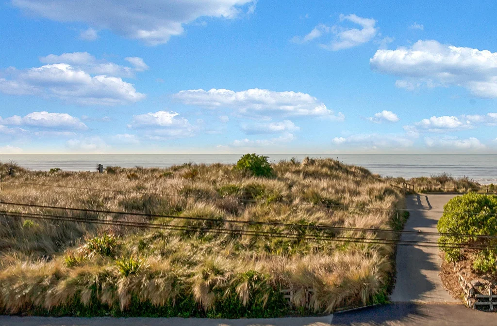 New Brighton 2chambre Beachfront Lifestyle with Stunning Water Views