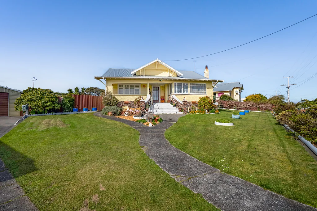 Hawera 3침실 'The Yellow House'