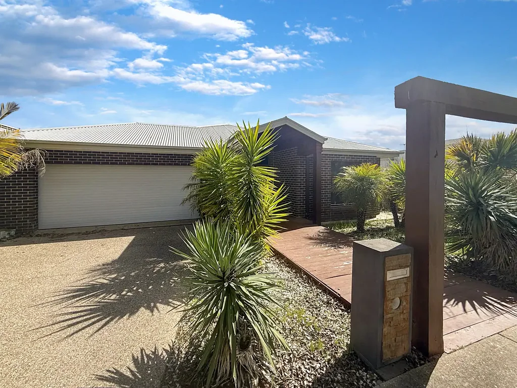 Spacious Family Living in Whitebox Rise