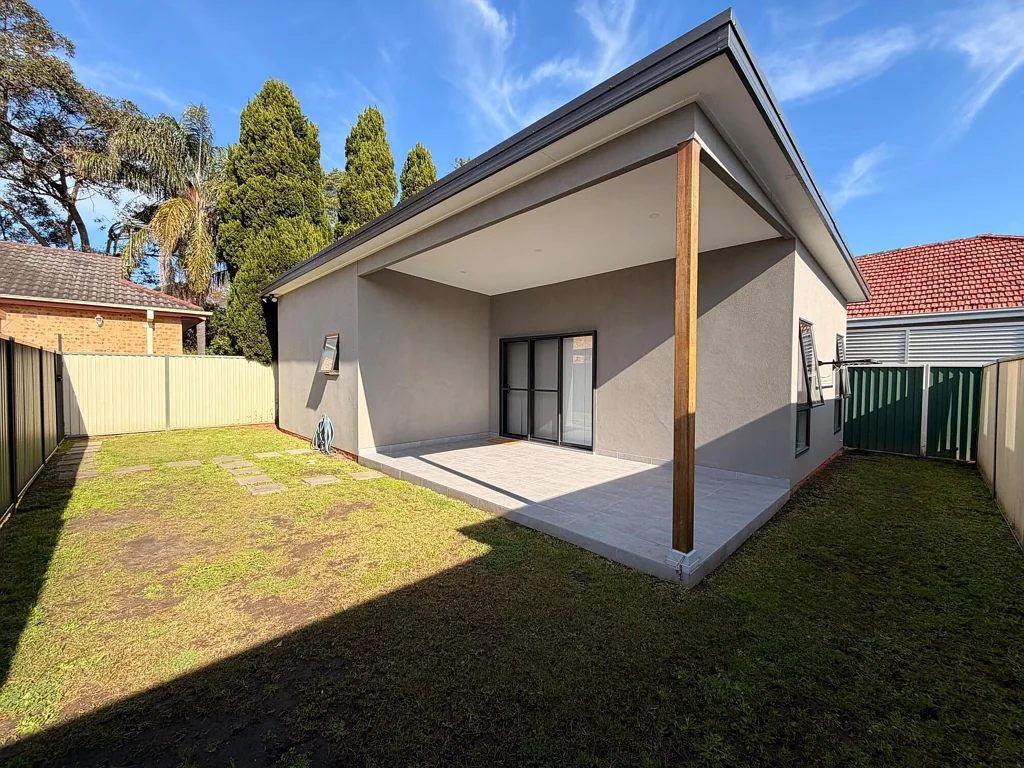Brand-New Granny Flat with Private Access