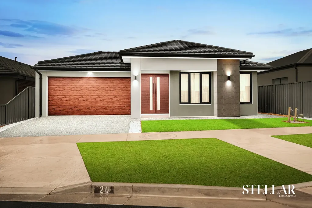Clyde North  Modern Family Living with Dual Kitchens in Prestigious Five Farms Estate