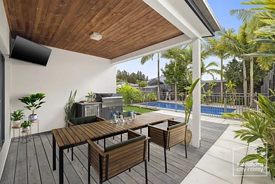 Caloundra West 4 Bedroom Dream Family Package – Stylish Modern Living, with a Pool!