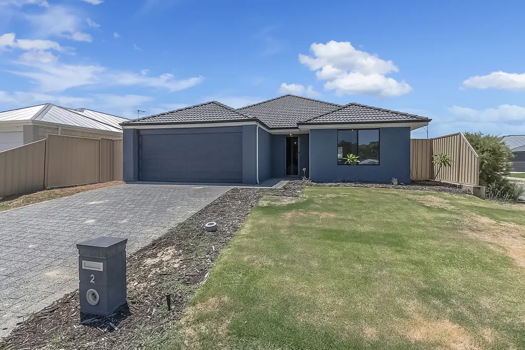 4 Bedroom 2 Bathroom Family Home