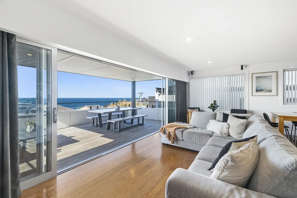 Kiama 4ห้องนอน Blue-Ribbon Living with Income Potential & Ocean Views