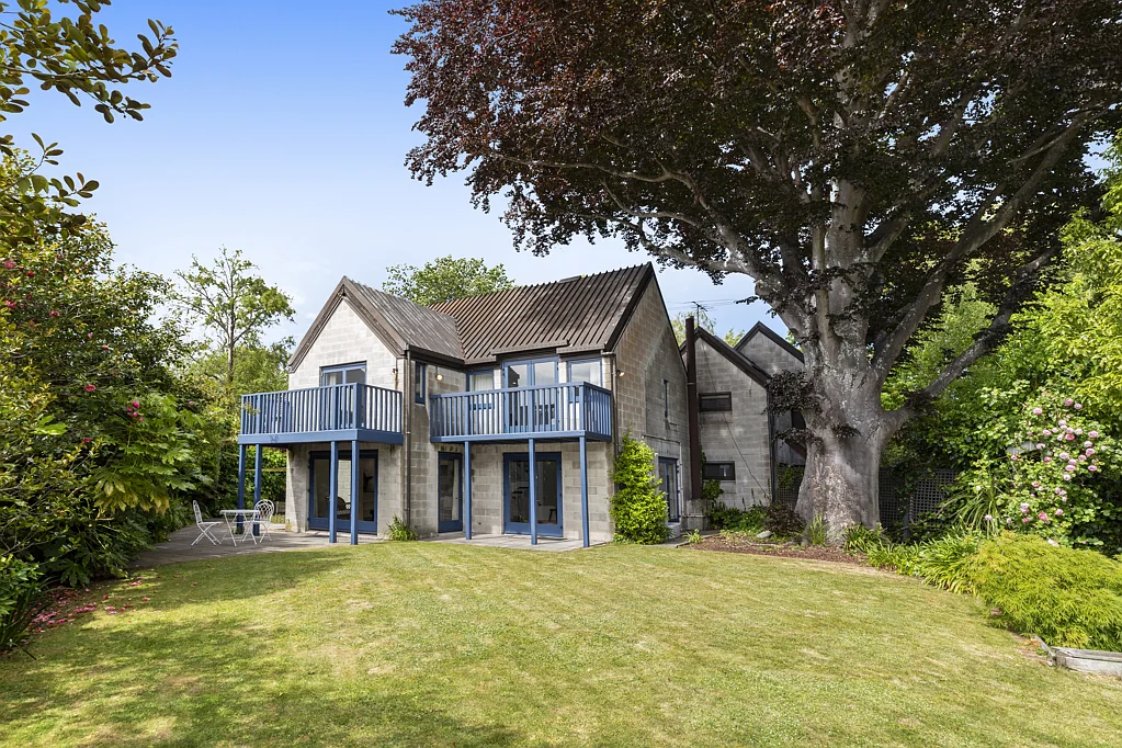 Merivale 6कमरा What Fate Awaits?