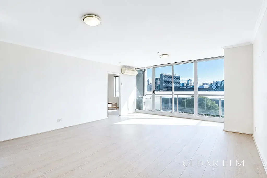 Spacious and bright throughout 3 bedroom apartment
