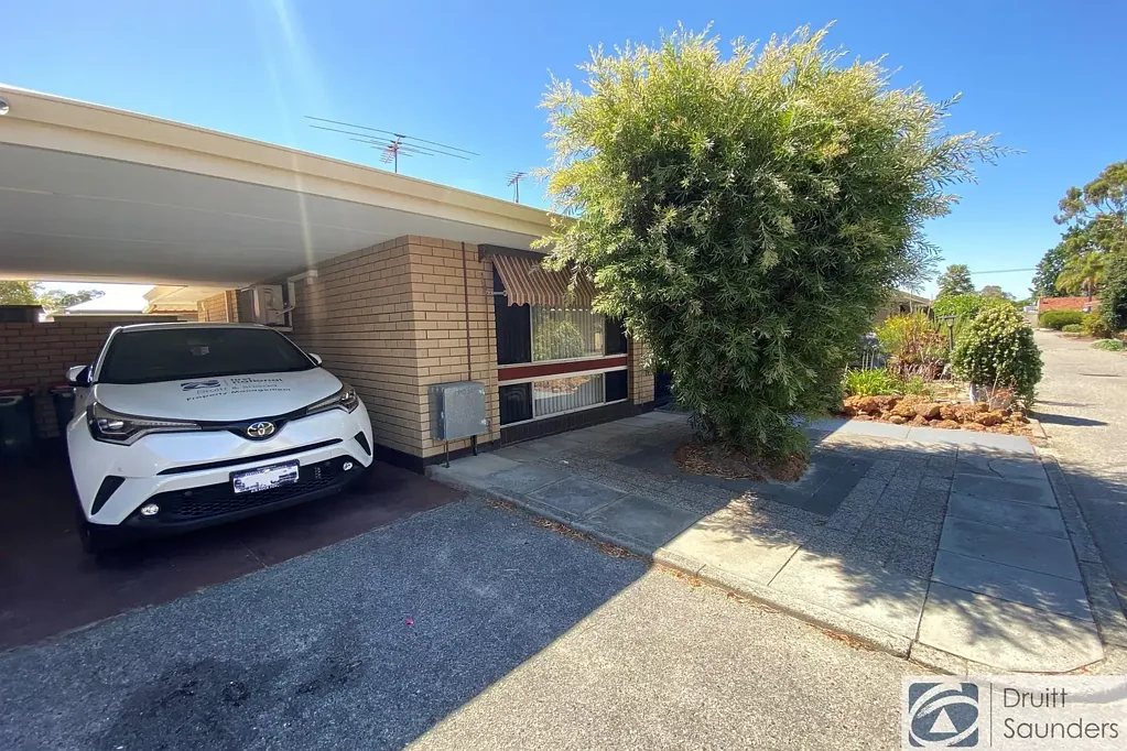 RENOVATED DELIGHT IN PRIME LOCATION