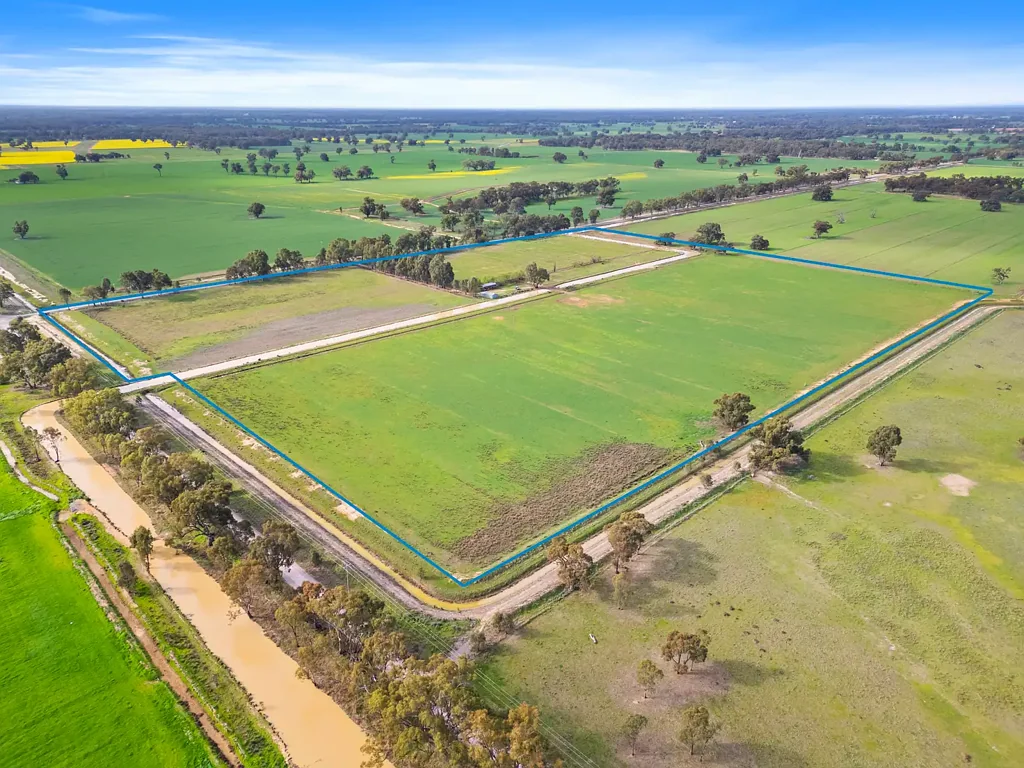 Strathmerton  PERFECT TURNOUT BLOCK