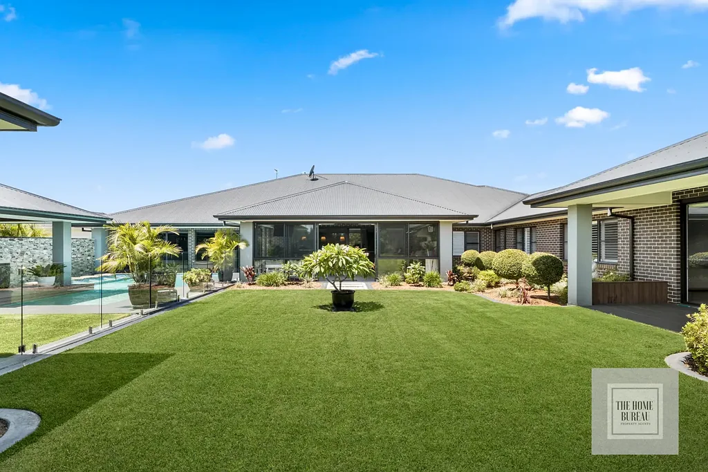 Pitt Town 8房  The Finer Things - Palatial Residence, Sheds, Pool, Studio on An Acre