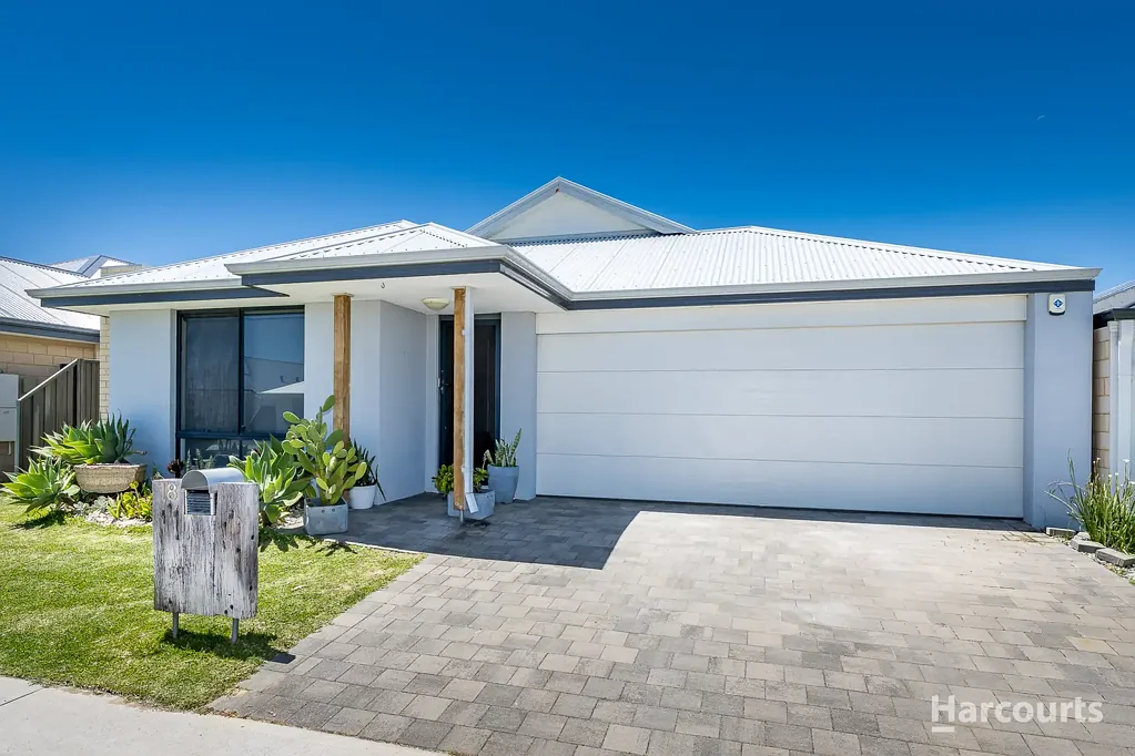 18 Shimmer Chase, Eglinton, WA 6034