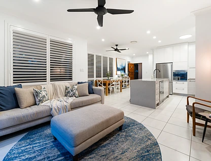 20B Killowill Avenue, Paradise Point, Gold Coast, 4 ห้องนอน, 2 ห้องน้ำ, Apartment