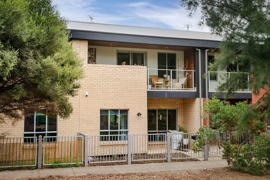 Woodville West 2침실 Secure, Stylish & Set in a Desirable Location