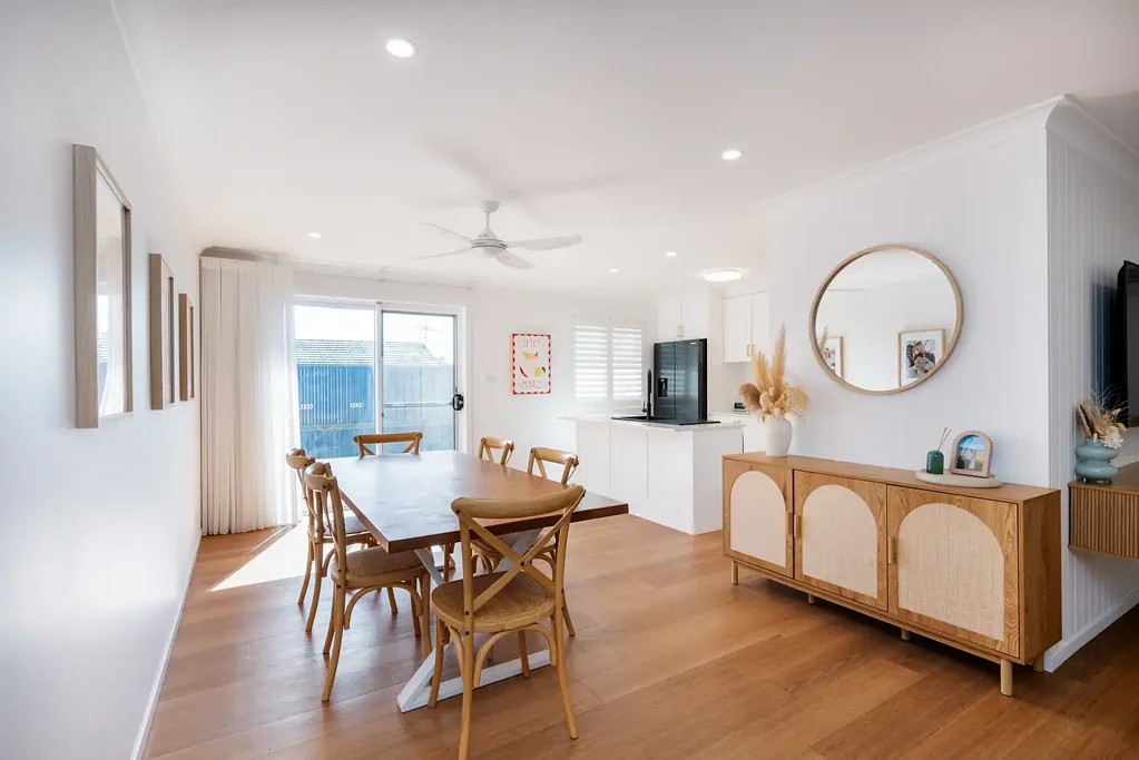 Woolgoolga 3 Slaapkamer A Beautifully Renovated Home of Warmth, Privacy & Ease