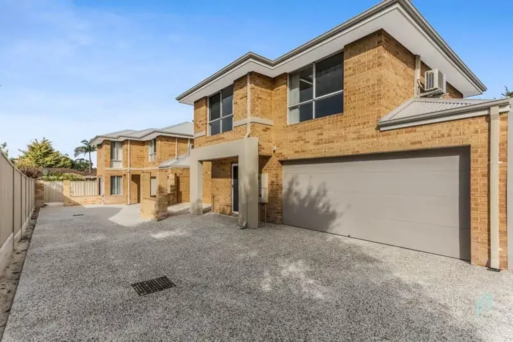 Como 3 Bedroom Low Maintenance Living - River Location