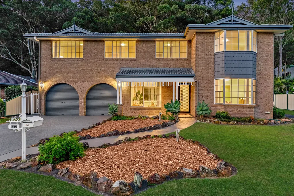 Umina Beach 5બેડરૂમ Spacious Family Entertainer in Coveted Heritage Estate.