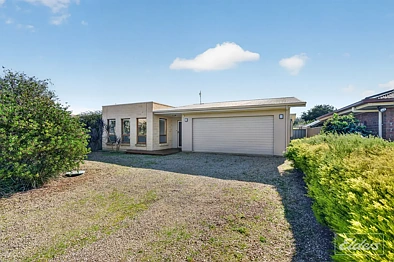 40 Daniel Avenue, Goolwa North, SA 5214, 3 Bedrooms, 2 Bathrooms, House