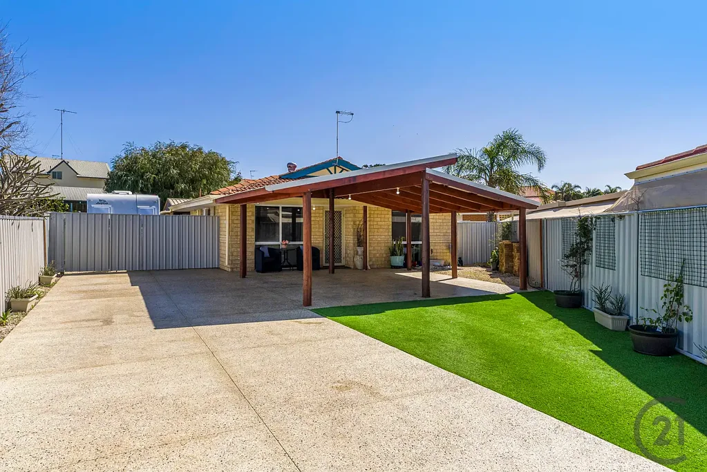 2/12 Mariner Place, Halls Head, WA 6210