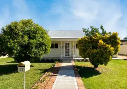 42 Webb Street, Parkes