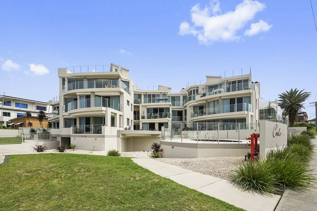 Penthouse Apartment, Ocean Views!