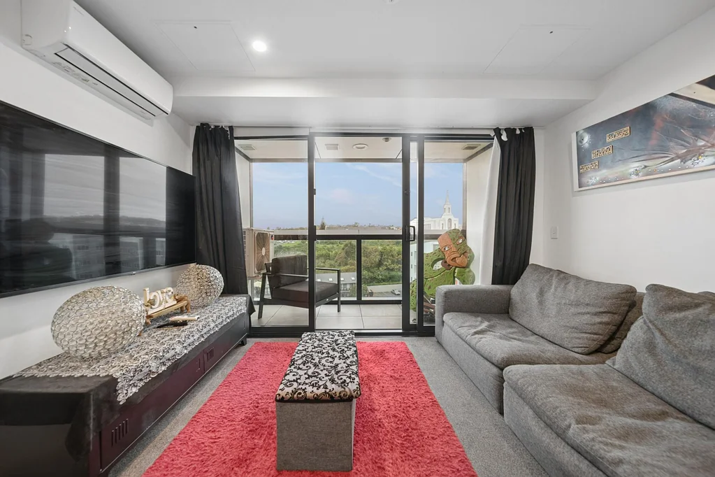 Manukau 2 Bedroom Your Chance to Negotiate - Motivated Vendor