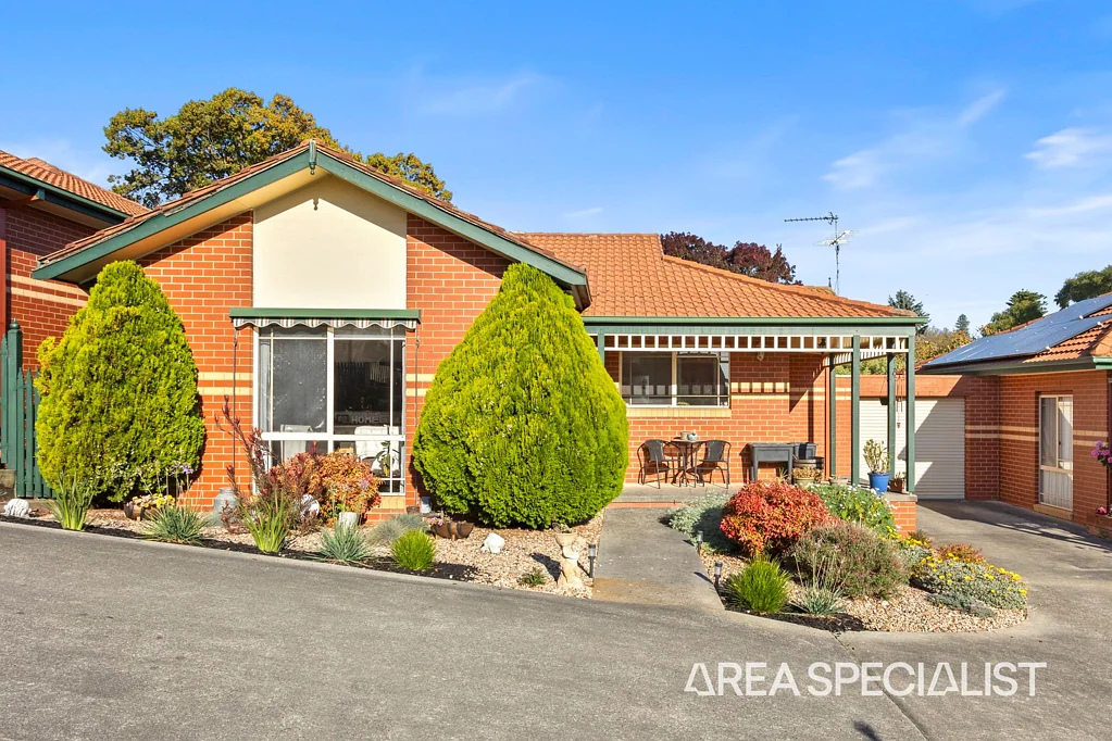 Korumburra 2Zimmer THE BRIEF: Location, Location, Location!