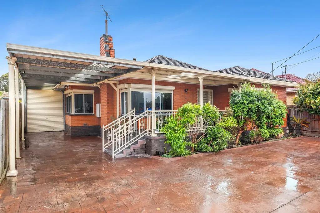 Springvale 3Kwarto Family Entertainer with Parkside Pleasance on 711sqm aprx