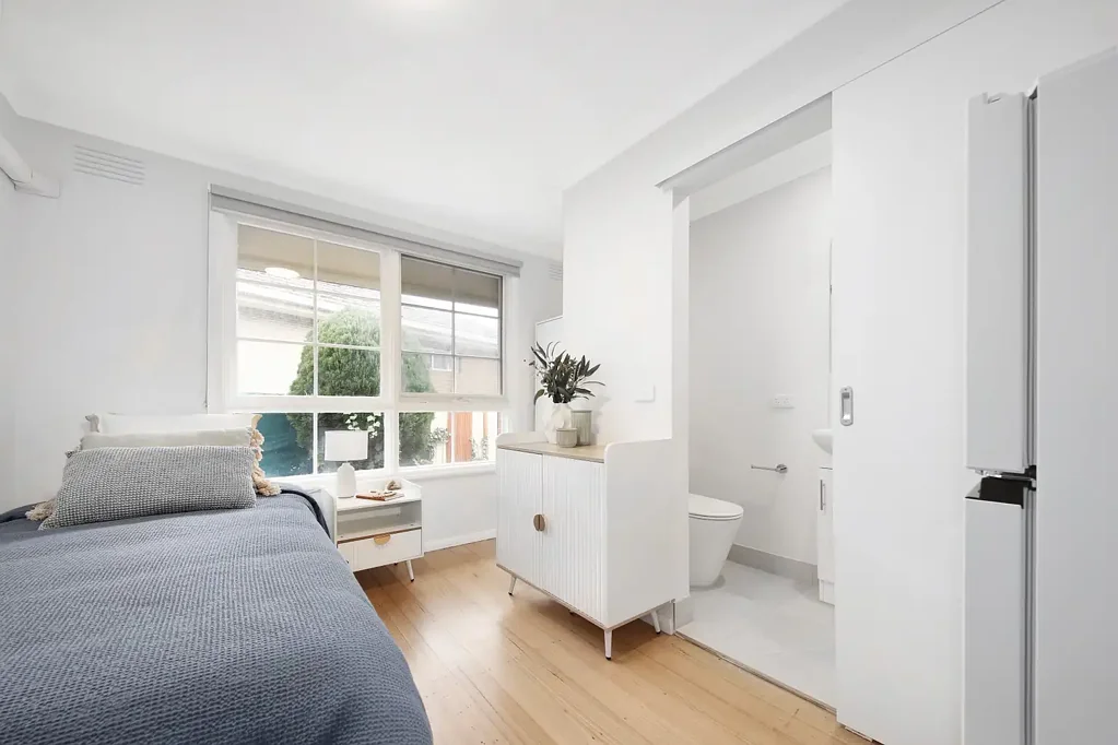Fully-Furnished Studio Rooms with Bills Included!