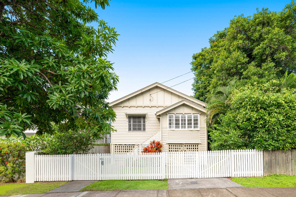 20 LEAMINGTON ST, WOOLLOONGABBA QLD 4102, 0 Bedrooms, 0 Bathrooms, House